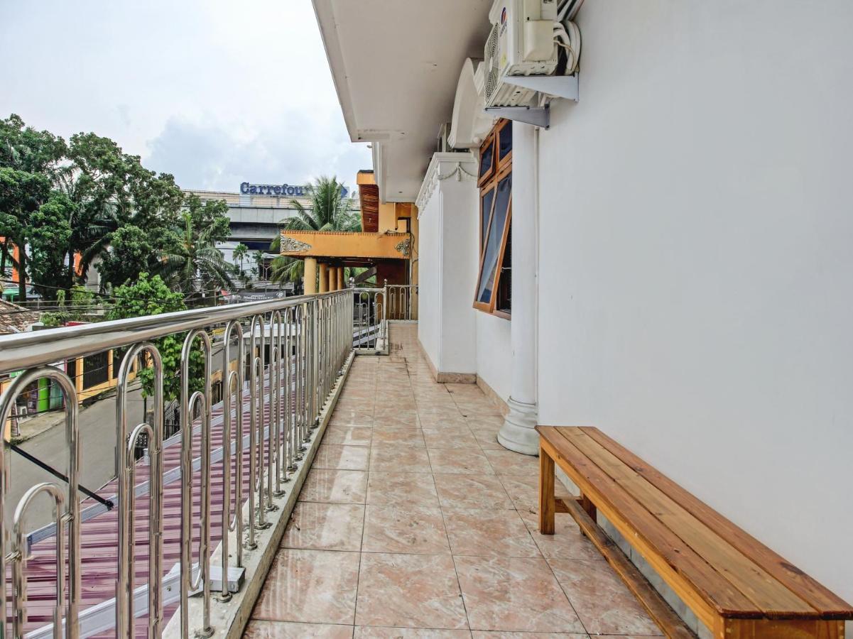 Super Oyo 90224 Palembang Residence Exterior foto