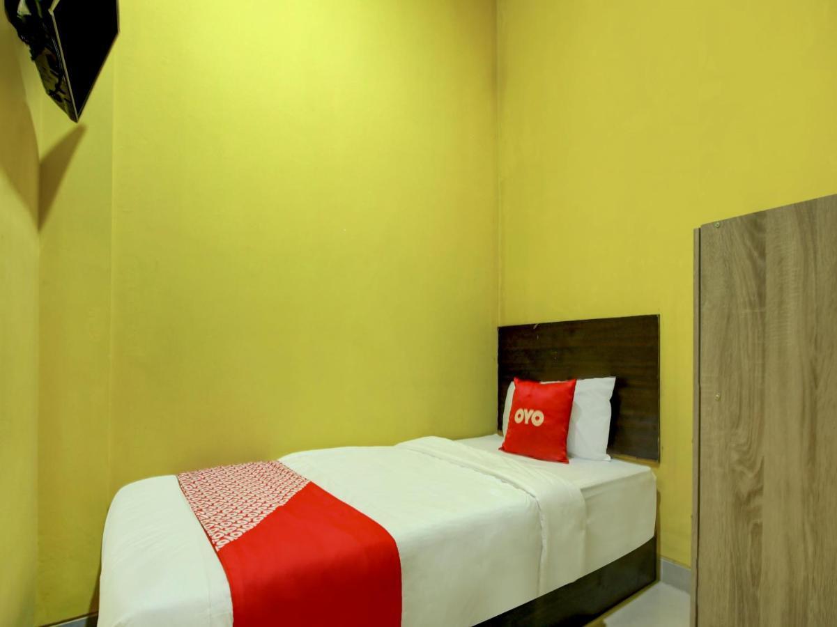Super Oyo 90224 Palembang Residence Exterior foto